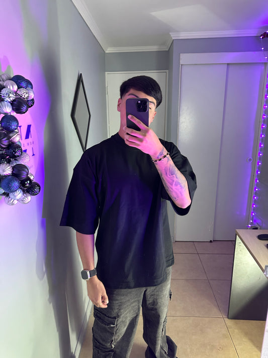 POLERA OVERSIZE PREMIUM – NEGRA 🖤